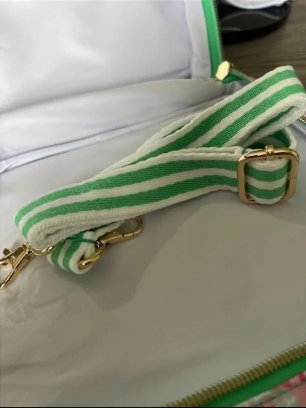 New Lilly Pulitzer Pink Floral Crossbody Bag Lunch Box with Green Striped Strap